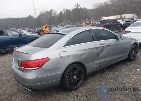 2014 Mercedes-Benz E 350 z USA, uszkodzony, nr VIN WDDKJ5KB5EF253844